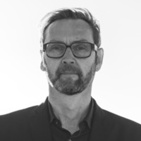 "Kvantespring" episode 3: In- vs. Outsourcing Lars Møller