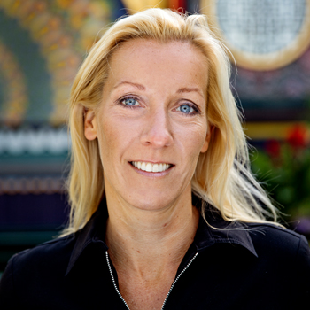 "Kvantespring" episode 6: Manglende transparens – en bombe under tillidsforholdet mellem annoncører og bureauer Michala Svane, Senior Vice President for Tivoli