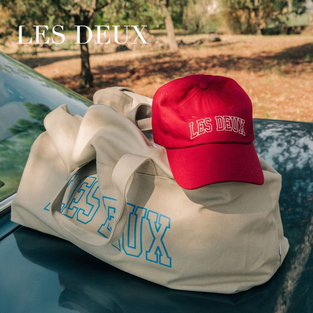 Les Deux case